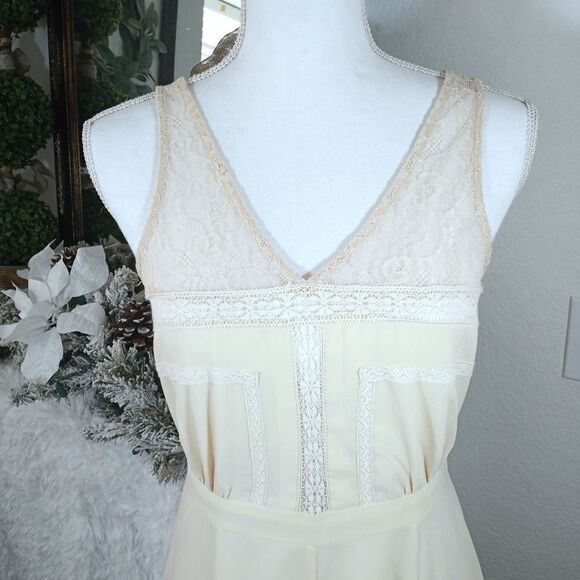 ARK & CO. ANTIQUE CREAM DRESS SZ.M EUC - Picture 3 of 9
